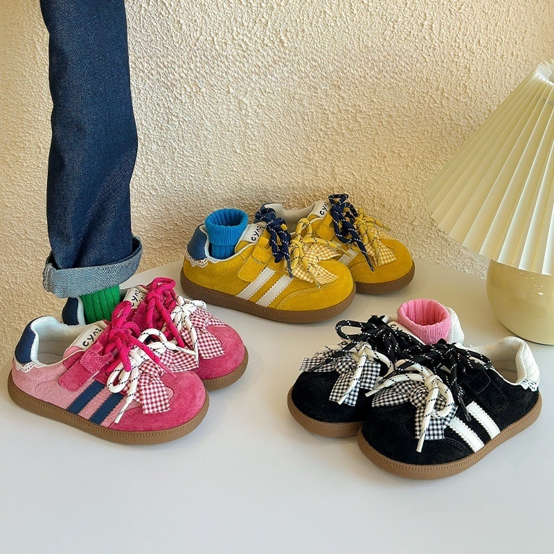 Dječje tenisice s Velcro kopčanjem, korejskog stila – unisex, prugasti gornji dio; Gornji materijal: Super Fiber; Zatvarač: Velcro; Potplat: guma; Sezona: proljeće–jesen