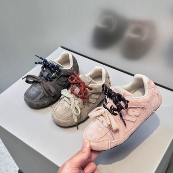 Unisex dječje tenisice s Velcro trakama — za uzrast 4–16 godina; proljeće i jesen; gornji materijal: super vlakno; đon: guma; uzorak: slova
