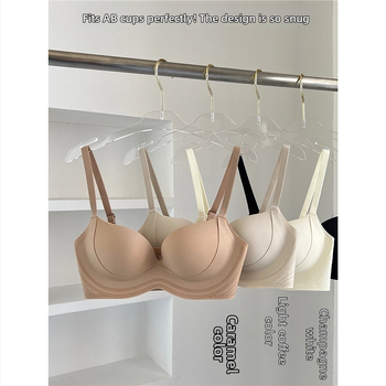 Podprsenka s trubkovým strihom, bez výstuh, pevné košíčky, nylonová tkanina, zadné zapínanie na tri rady háčikov