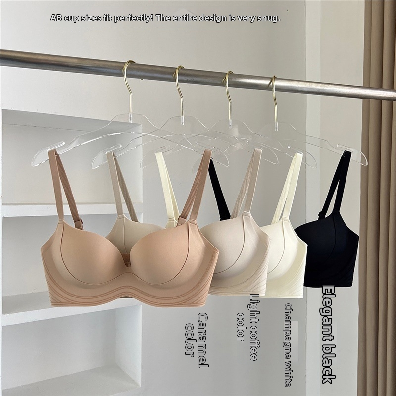 Podprsenka s trubkovým strihom, bez výstuh, pevné košíčky, nylonová tkanina, zadné zapínanie na tri rady háčikov