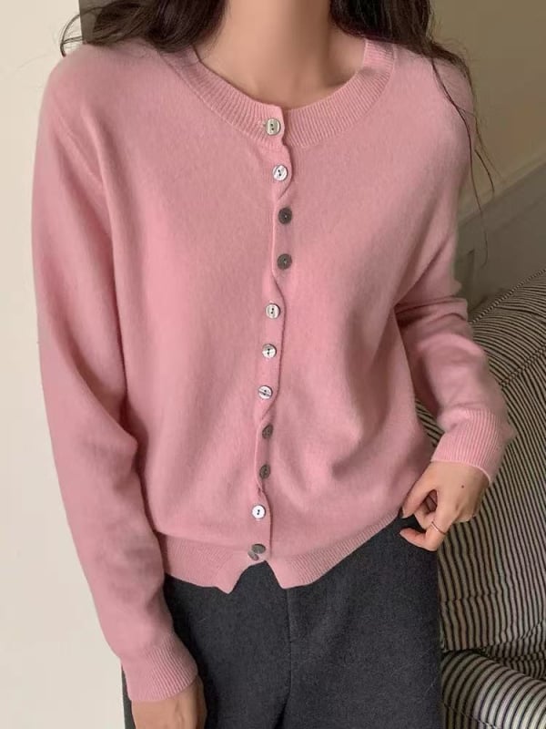Женски кардиган в корейски стил, свободна кройка, вълнен трикотаж 95%+, кръгло деколте, дълги ръкави, асиметрична планка с копчета, есен 2025