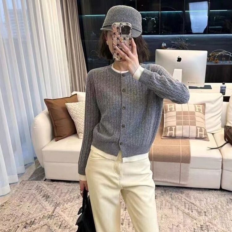 Cardigan s izvezenim poniem, twist pletenina, debela vuna, lažni dvodijelni dizajn, slobodan kroj