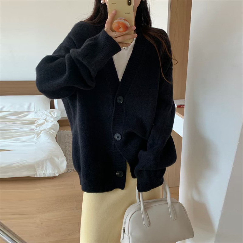 Női kötött kardigán V-nyakkal, laza szabás, cashmere-keverék nylon/acril, hosszú ujjak, zárás egy gombbal, ősz 2024