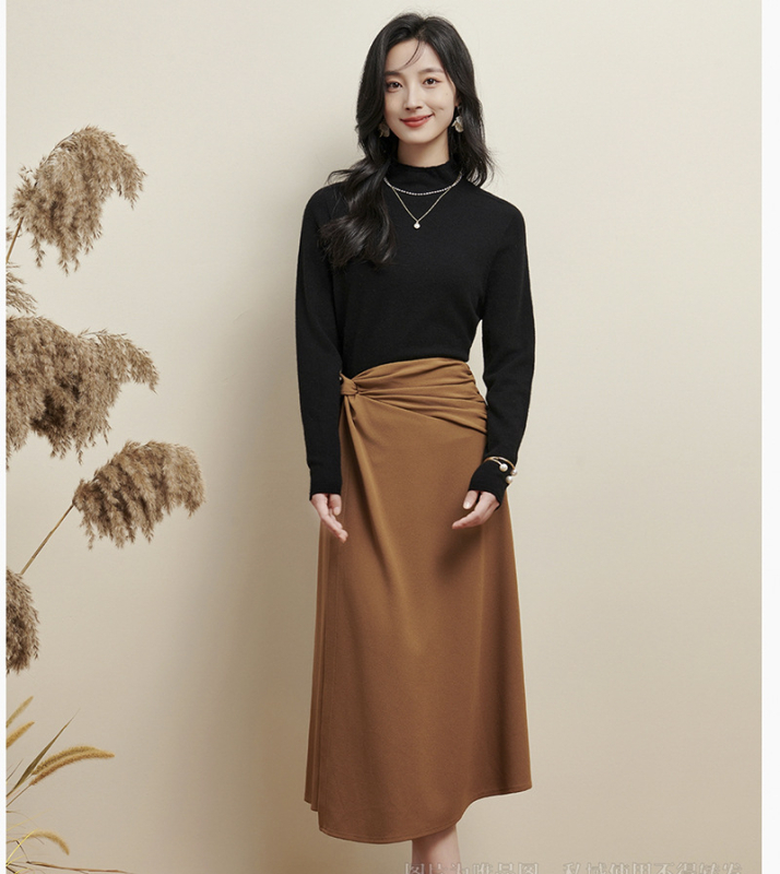 Кашмирен пуловер, полу висока яка, свободен силует, дълги ръкави (95% кашмир, пуловер)