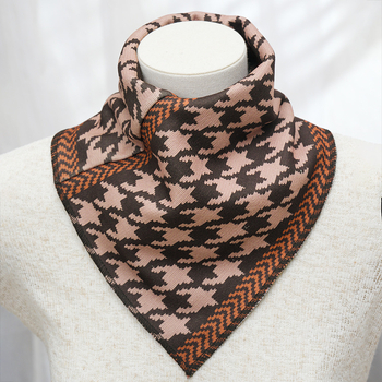 Trokutasti šal od poliestera, pleteni twill, topao za jesen, svestran i elegantan stil