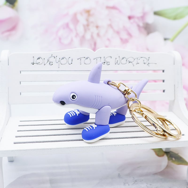 Ключодържател – пластмасов, модерен арт стил; подходящ за подарък на сватби, рождени дни, завършвания и пътни сувенири