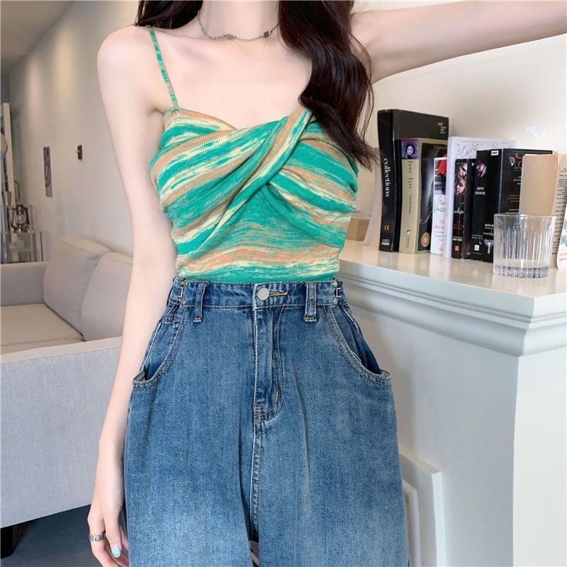 Дамски плетен потник с тънки презрамки, свеж стил, Slim fit, къс модел, вискозно влакно