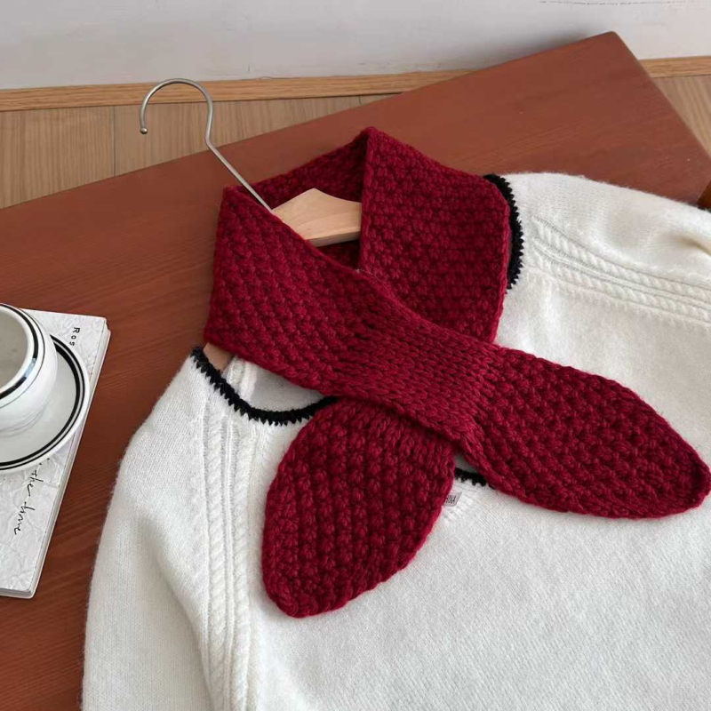 Плетена яка-шал - ръчно плетено, държи топло, полиестер, Зимна колекция 2025