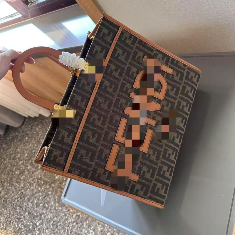 Tote torba - PVC, Velika kapaciteta, Horizontalni kvadratni oblik, Zatvaranje na zip, Platnena podstava