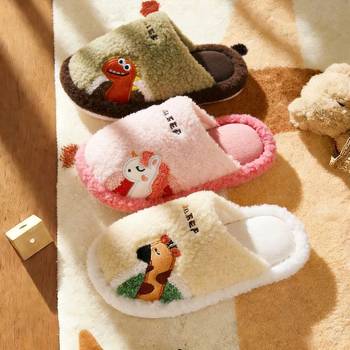 Papuci de copii din fleece, cu degete acoperite – unisex, model animal, talpă PVC, anti-derapare, călduroase, pentru 1–12 ani, Iarna 2025