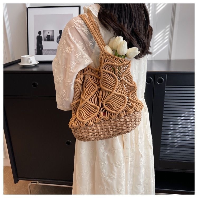 Torba za rameno, ručno pleteni pamuk, vertikalni kvadratni oblik, otvoreni gornji dio, džepovi za telefon/ID/kameru, podstava od platna