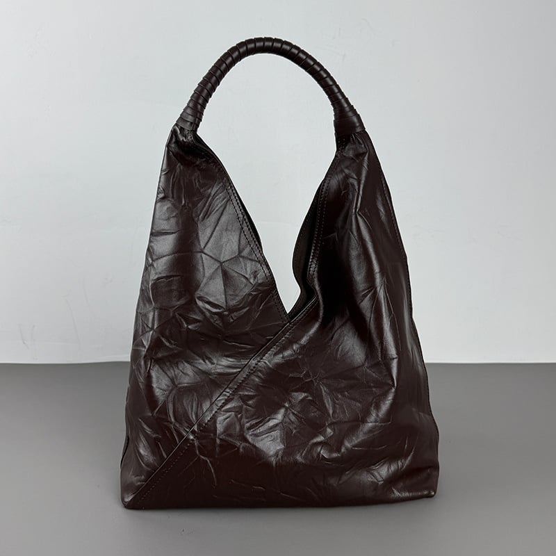 Γυναικεία Tote τσάντα με τριγωνική πλισέ - Δέρμα κορυφαίας ποιότητας από βοοειδή, μαγνητικό κούμπωμα, θήκη με φερμουάρ