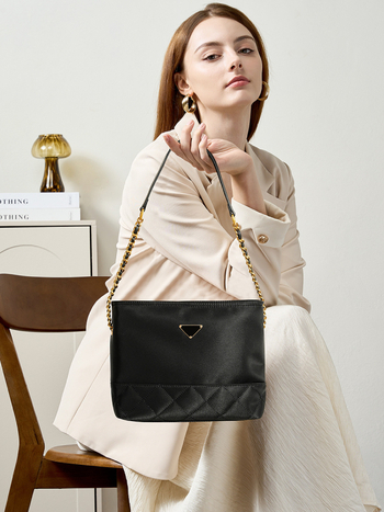 Γυναικεία τσάντα crossbody σε αστικό απλό στυλ, ύφασμα Oxford, οριζόντια τετράγωνη μορφή, κλείσιμο με φερμουάρ, εσωτερικοί χώροι (φερμουάρ, θήκη για κινητό, θήκη για ταυτότητα).