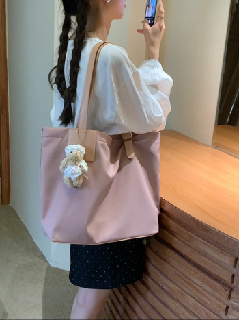 Geantă Tote spațioasă, în stil coreean, din nailon impermeabil, simplă și ușoară pentru utilizare zilnică, Toamnă 2024