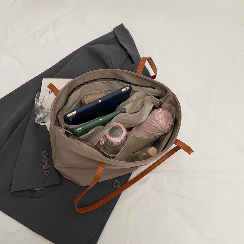 Torba za ramena u bucket stilu, od Oxford platna, velika kapaciteta (zip zatvarač; džep za telefon)