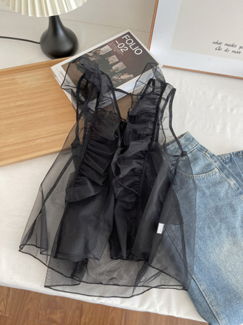Dantelasta bluza s patchworkom i prozirnim efektom, V izrez, duge rukave, uski kroj, viskoza