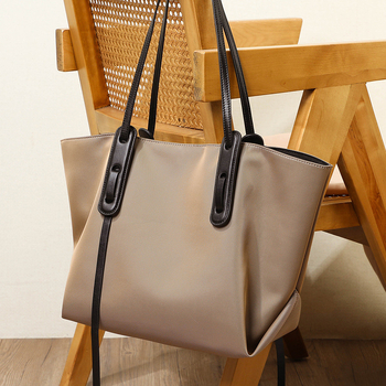 SEAMMER Urban Simple Tote τσάντα από Oxford ύφασμα με κρυφή τσέπη φερμουάρ και θήκη για κινητό, οριζόντια τετράγωνη μορφή, ανοιχτή επάνω, φθινόπωρο 2025