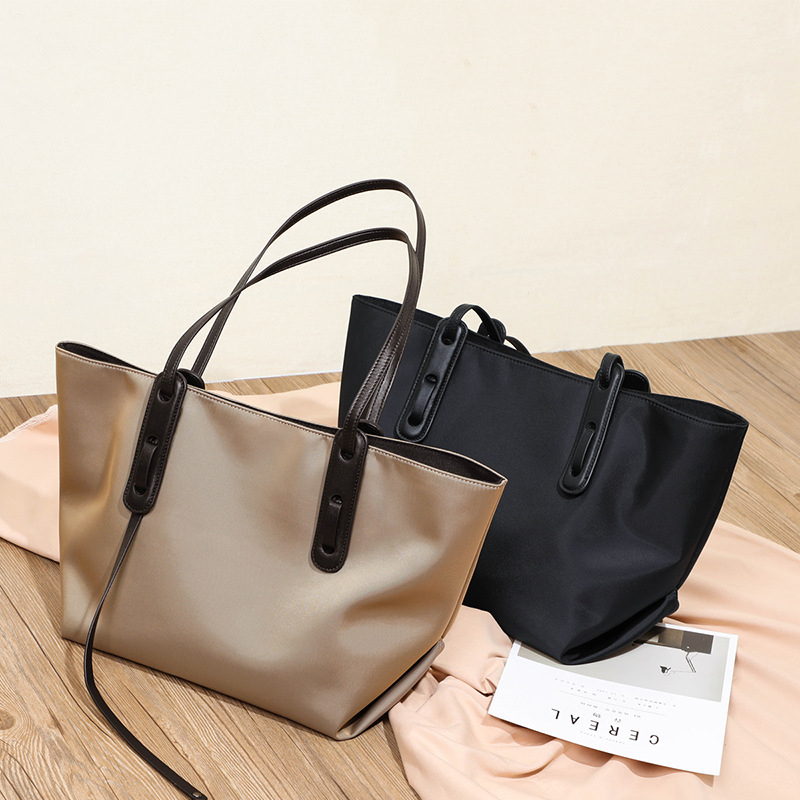 SEAMMER Urban Simple Tote τσάντα από Oxford ύφασμα με κρυφή τσέπη φερμουάρ και θήκη για κινητό, οριζόντια τετράγωνη μορφή, ανοιχτή επάνω, φθινόπωρο 2025
