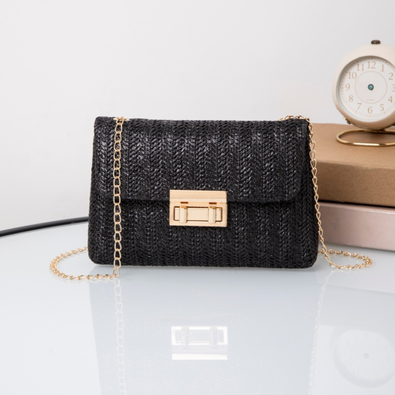 Crossbody torba od PVC-a, lančani remen, magnetska kopča, vodoravan četvrtast oblik, ljetna verzija 2024