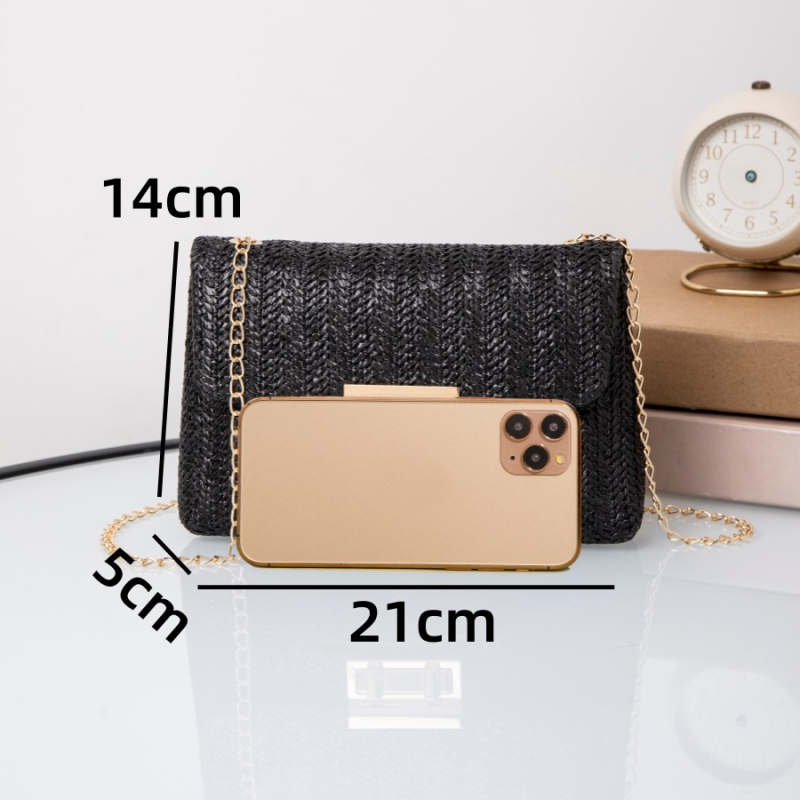 Crossbody torba od PVC-a, lančani remen, magnetska kopča, vodoravan četvrtast oblik, ljetna verzija 2024