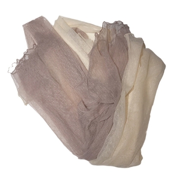 Női hosszú ujjú háló felső csipés belsővel, kerek nyakú, poliészter 95%+, pulóver stílus, szabálytalan szabás, hossz 65–80 cm