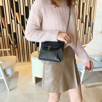 Ženska crossbody torbica, PU, vodoravni pravokutni oblik, lančani remen, zaključavanje s ključem