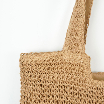 Casual tote torba od papira, crossbody nošenje preko ramena, zatvaranje zipom, unutarnja džep za dokumente