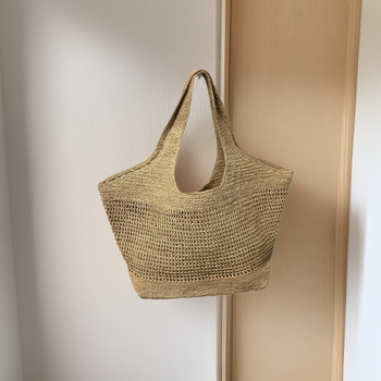 Raffia ručno pletena Tote torba, vertikalni kvadratični oblik, otvoreni gornji dio, podstava: druga, za slobodno vrijeme putovanja
