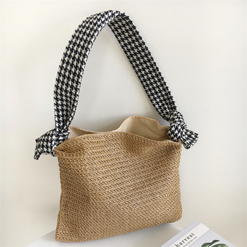 Geantă de plajă din pai împletită - formă orizontală pătrată, căptușeală poliester, închidere cu magnet, buzunar interior cu fermoar