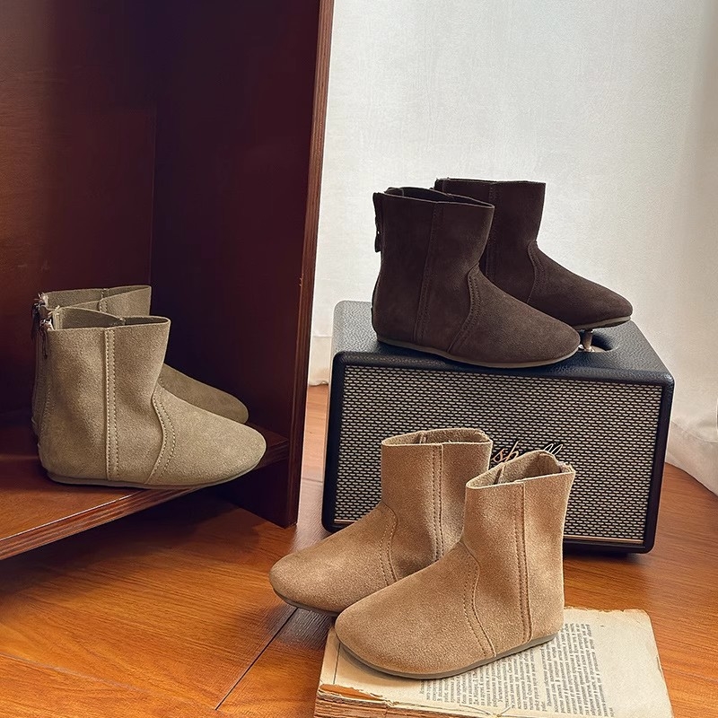 Cipele za djevojčice - Vintage stil, gornji dio od nubuka bivolje kože, gumeni potplat, EVA ulošak, stražnji zip