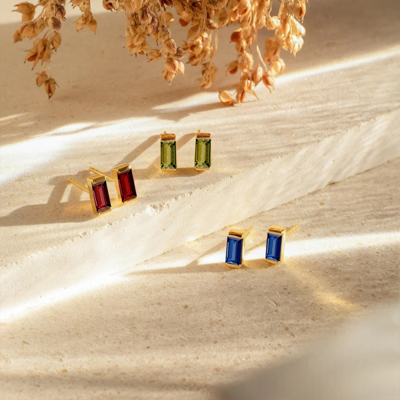 St.delan квадратни цирконови обеци – електроплакирани, геометричен дизайн, ушни игли от неръждаема стомана, възможност за персонализиране