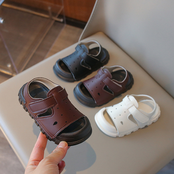 Uniszex gyerek strandpapucs, műbőr felső, kerek orr, Velcro-zár, szintetikus gumi talp