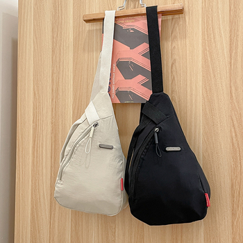 Najlonska prsna torba za muškarce i žene, crossbody stil s zatvaračem, najlonska podstava, džep za telefon, vanjski džep tipa patch