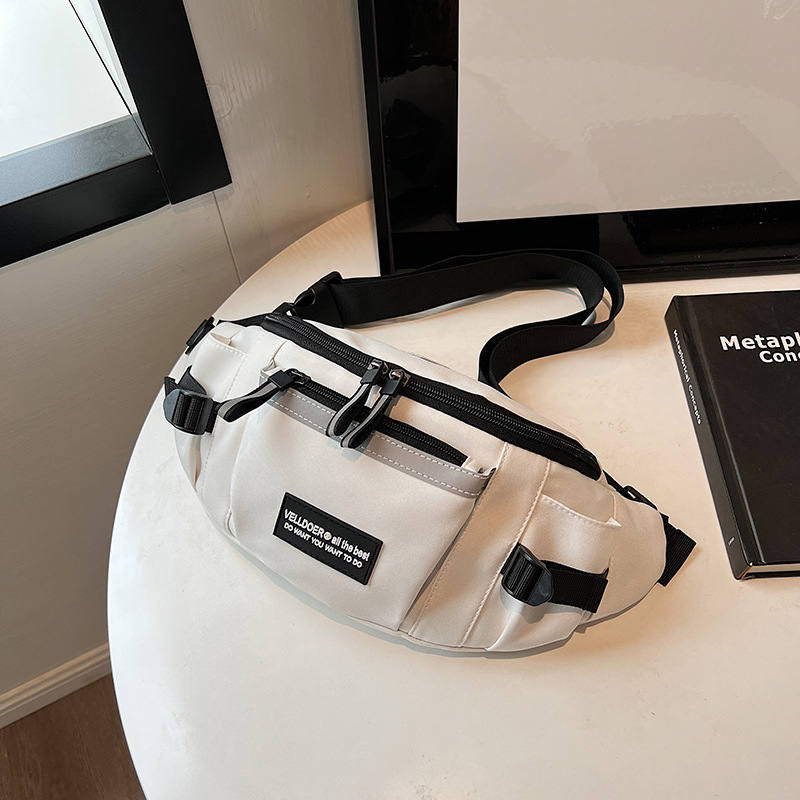 Ženska crossbody torba u Street-Trend stilu, najlon, podstava od poliestera, zatvarač, unutarnja pregrada sa zatvaračem, za slobodno vrijeme putovanja