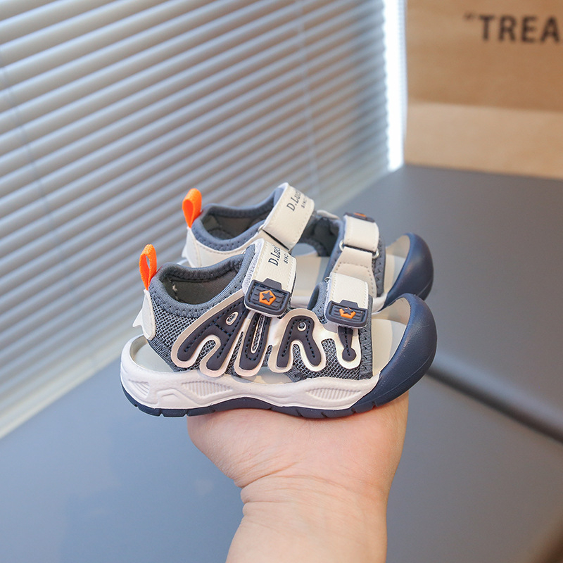 Strandcipő 1-3 éveseknek - műbőr felsőrész, Velcro-zár, gumírozott talp, Uniszex