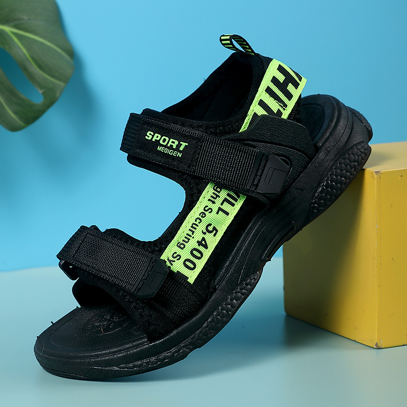 Fiúknak szánt sport szandál, nyár 2025, EVA felső és talp, Velcro zárás, csúszásmentes, ütésvédő, 4–12 éveseknek