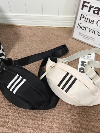 Uniszex sport deréktáska – ultrakönnyű, kopásálló, nagy kapacitású, poliészter, csíkos mintázat