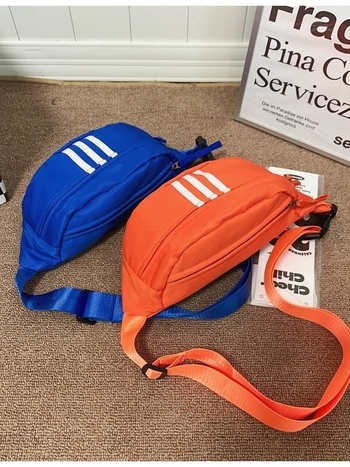 Uniszex sport deréktáska – ultrakönnyű, kopásálló, nagy kapacitású, poliészter, csíkos mintázat