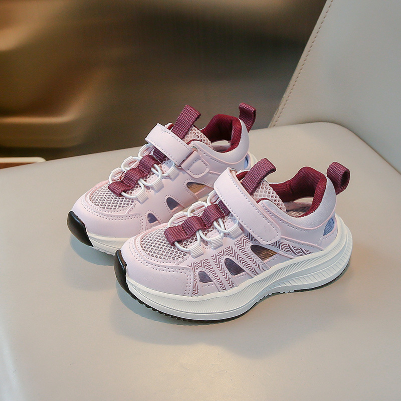 Lányoknak készült strandcipő, műbőr felsőrész, gumi talp, Velcro-zárás, csíkos mintázat, 4–12 éveseknek