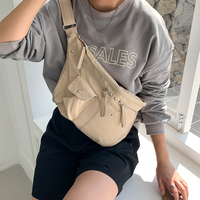 Najlonska crossbody torbica, Dumpling Bag stil, oblik dumpling, zatvaranje na zip, unutarnja džep s zipom