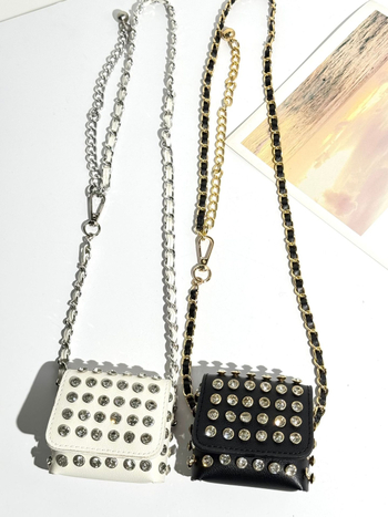 Pojasna torbica, gradski minimalizam (PU; Zima 2025; magnetsko zatvaranje; džep za telefon)