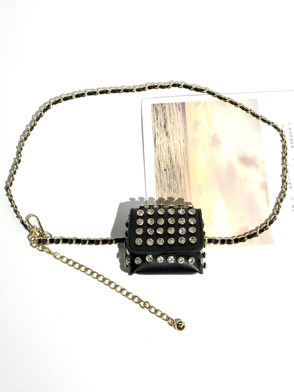 Pojasna torbica, gradski minimalizam (PU; Zima 2025; magnetsko zatvaranje; džep za telefon)