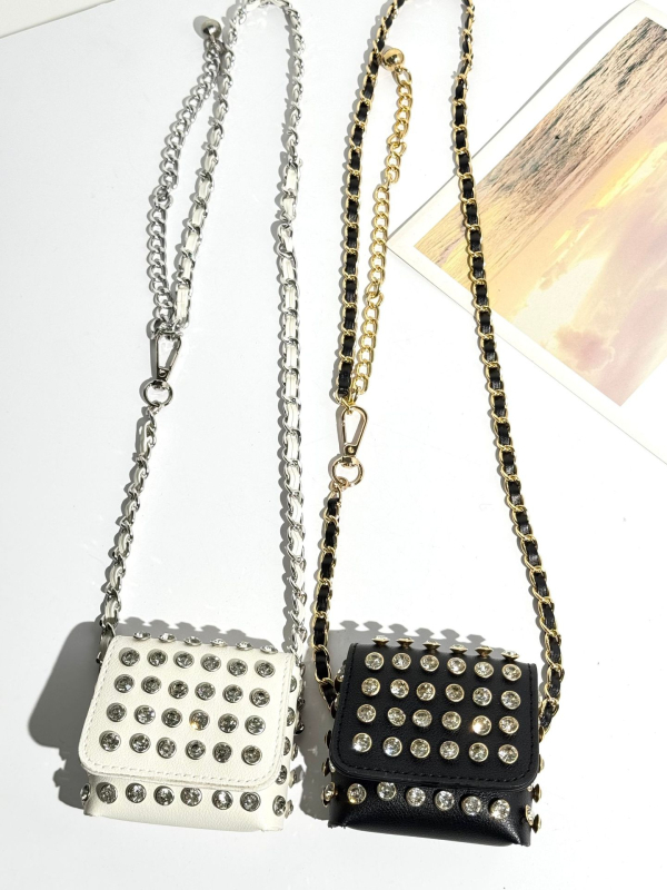 Pojasna torbica, gradski minimalizam (PU; Zima 2025; magnetsko zatvaranje; džep za telefon)