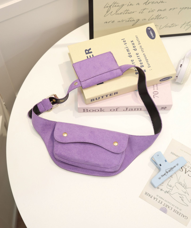 Velurova torba za pojas s poklopcem, mini crossbody torba s pretincom za telefon