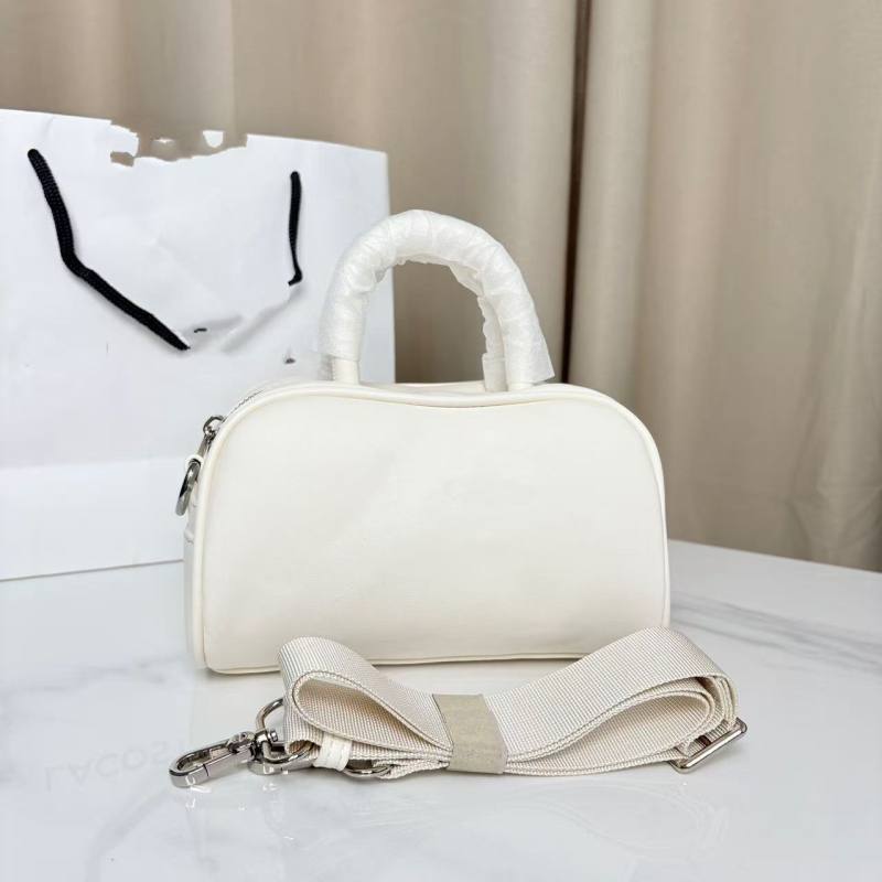Crossbody torbica od PU za rekreacijska putovanja, sa zatvaranjem na zip i dizajnom u obliku jastuka
