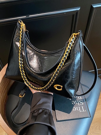 PU crossbody torba, urban minimalističkog stila (Materijal: PU, Zatvaranje: zatvarač, Unutarnja pretinac za telefon, Remeni: dvostruke, Oblik: vodoravni pravokutnik)