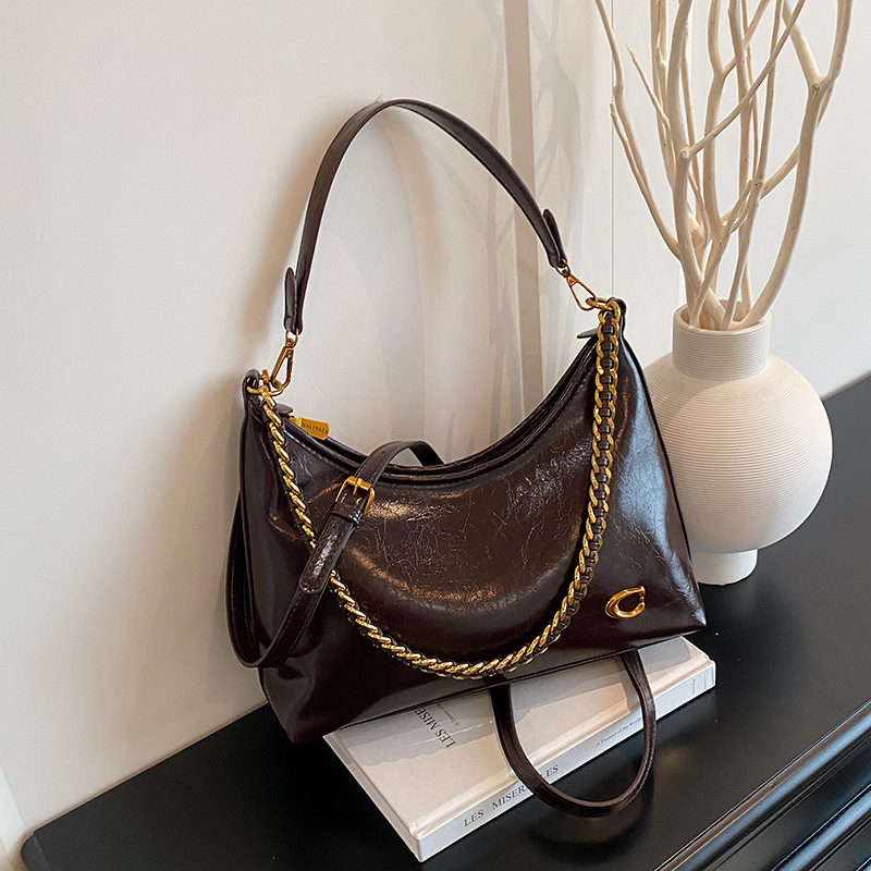 PU crossbody torba, urban minimalističkog stila (Materijal: PU, Zatvaranje: zatvarač, Unutarnja pretinac za telefon, Remeni: dvostruke, Oblik: vodoravni pravokutnik)