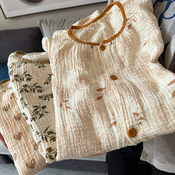 Σετ πιτζάμας από διπλό στρώμα βαμβακερού γάζας, ελαφρύ βαμβάκι, ζακέτα με στρογγυλό λαιμό, μακριά μανίκια και παντελόνια, σχεδιασμένο για έγκυες