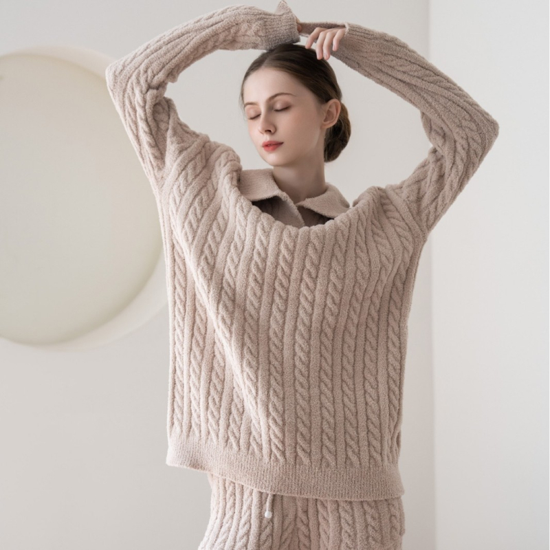 Set kućne odjeće od polu-velura: Cardigan, francuski stil; gustoća 201–250 g/m2; bez ovratnika; dugi rukavi