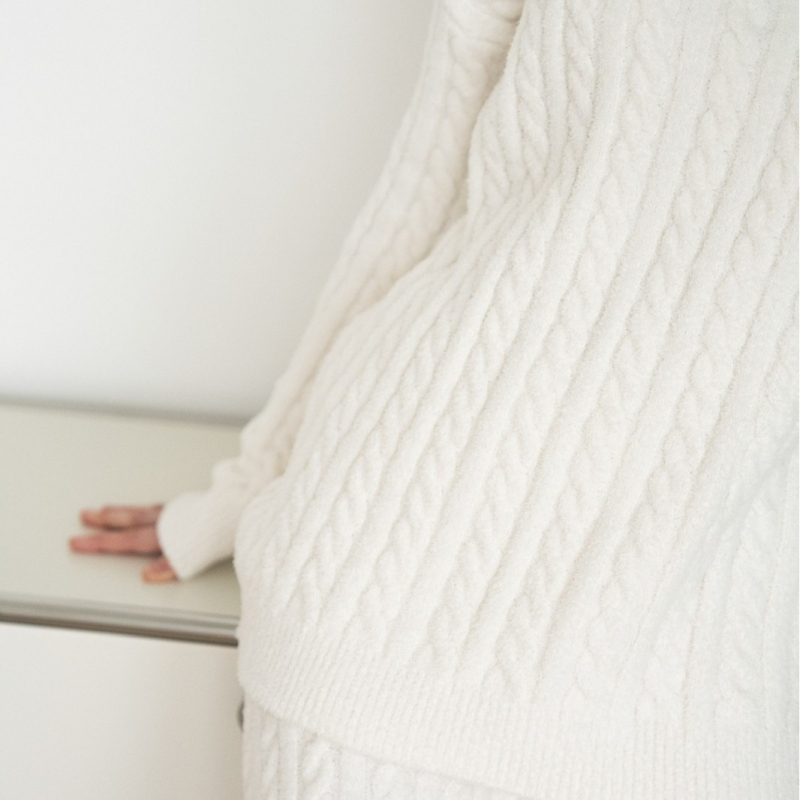 Set kućne odjeće od polu-velura: Cardigan, francuski stil; gustoća 201–250 g/m2; bez ovratnika; dugi rukavi